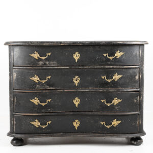 Late 18th Century Gustavian Chest of Drawers, Sweden, circa 1790