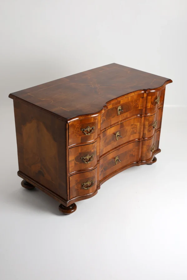 Elegant 18th Century Baroque–Rococo Commode, circa 1760