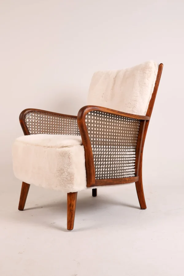 Mid 20th Century Lounge Chair in Rattan