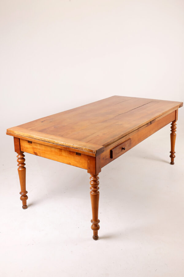 French Provincial Cherrywood Farmhouse Dining Table with Two Pull-Out Leaves, Late 19th Century
